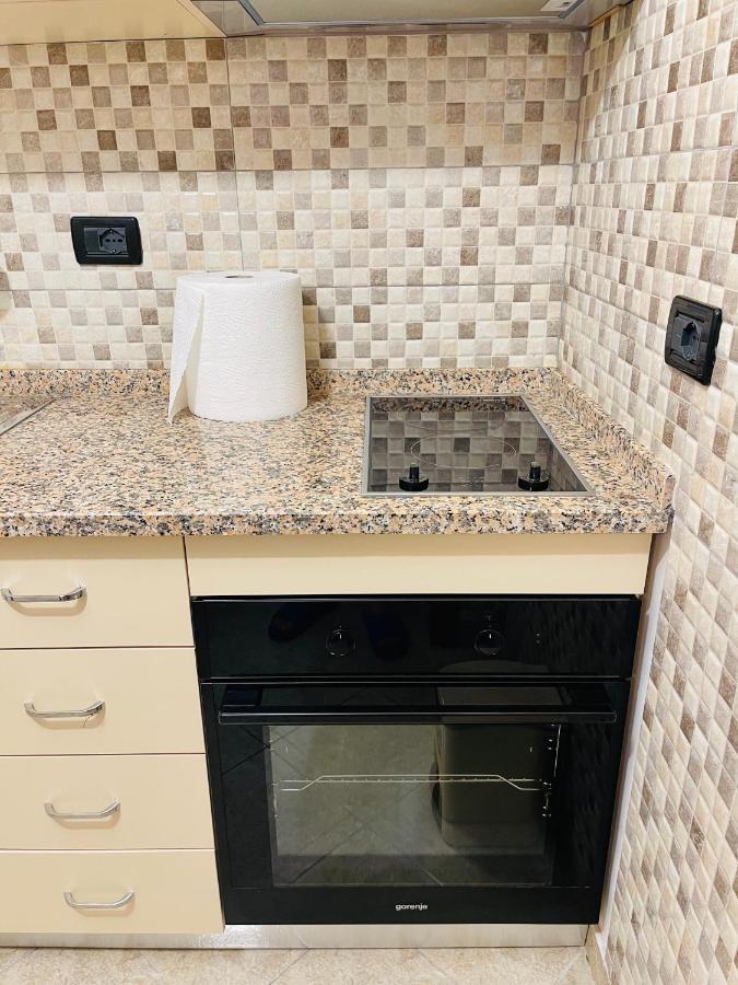 Atlantis Apartments オリクム エクステリア 写真
